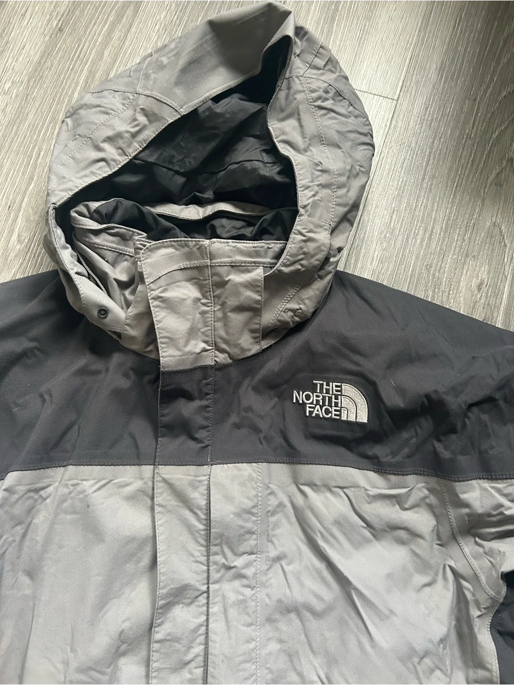 The North Face Men’s Vintage Hyvent Shell Coat